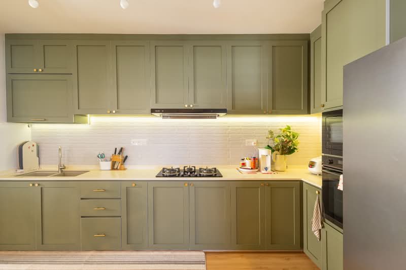 876A Tampines Avenue 8 HDB Flat For Sale at S$ 1,000,000 | PropertyGuru Singapore - Kitchen