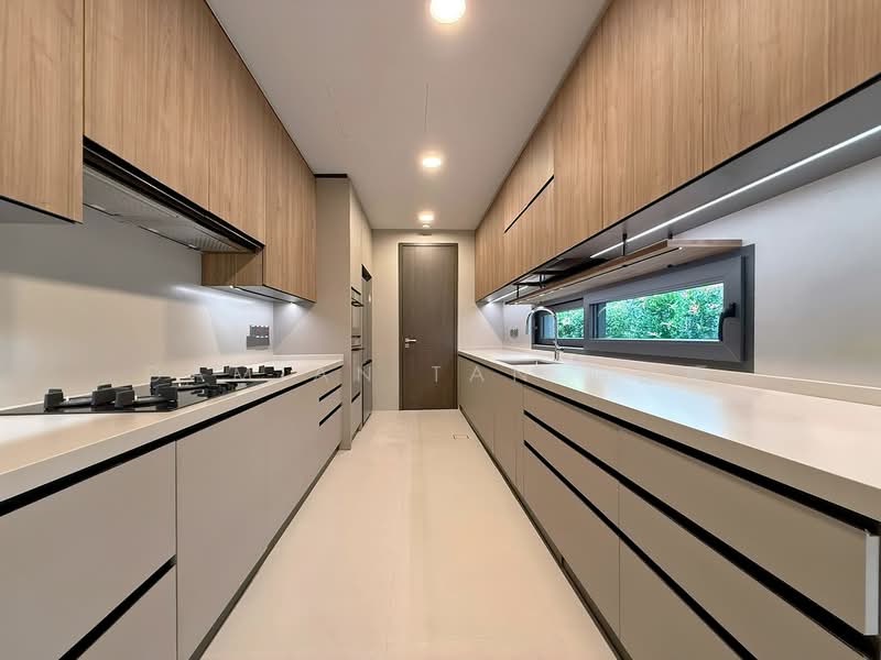 ⭐️TOP SOON! BRAND NEW PAIR 3.5-STY SEMI-Ds NEAR JALAN KAMPONG CHANTEK!⭐️ Semi-Detached House For Sale at S$ 9,500,000 | PropertyGuru Singapore - Kitchen