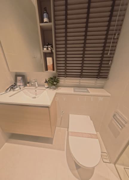 The Sen Condominium For Sale at S$ 1,970,000 | PropertyGuru Singapore - Bathroom