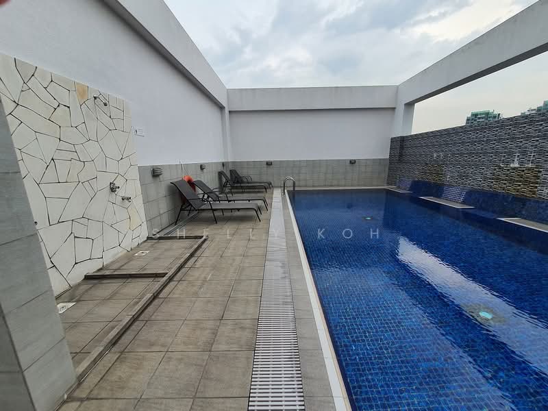 The Merlot, 101 Keng Lee Road, 3 Bedrooms, 1,098 sqft, Condominium For Rent, by Shelly Koh, 500075986 - Pool - PropertyGuru.com.sg