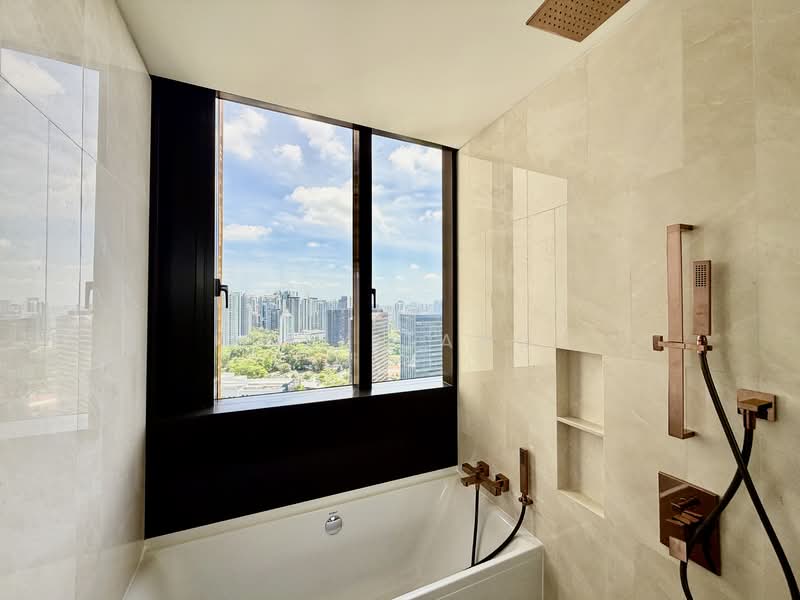 Klimt Cairnhill Condominium For Sale at S$ 8,300,000 | PropertyGuru Singapore - Bathroom