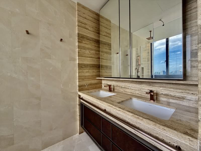 Klimt Cairnhill Condominium For Sale at S$ 8,300,000 | PropertyGuru Singapore - Bathroom