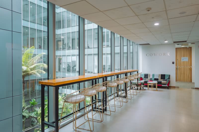 15 Scotts, 15 Scotts Road, 350 sqft, Office For Rent, by Joanna Zhou, 500075991 - Lobby - CommercialGuru.com.sg