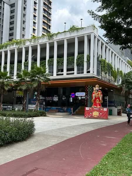 464B Bukit Batok West Avenue 8 HDB Flat For Sale at S$ 438,000 | PropertyGuru Singapore - Exterior