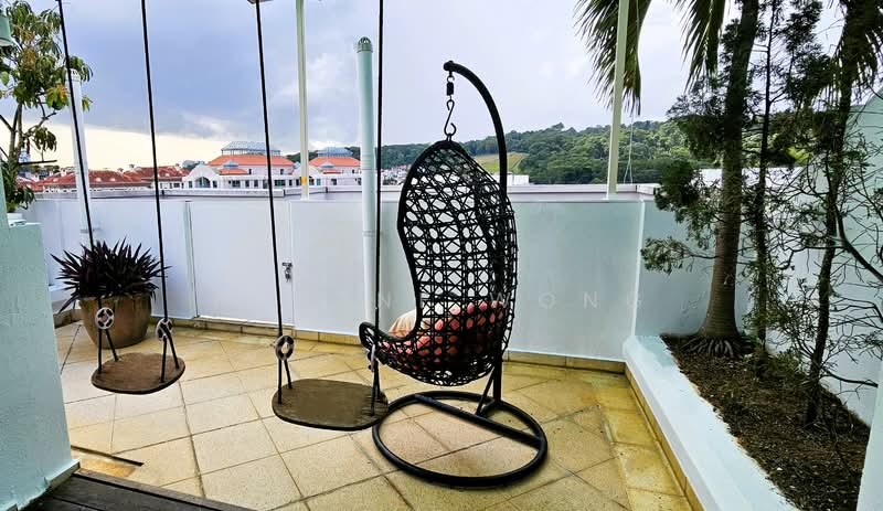 Hillington Green Condominium For Sale at S$ 2,980,000 | PropertyGuru Singapore - Balcony