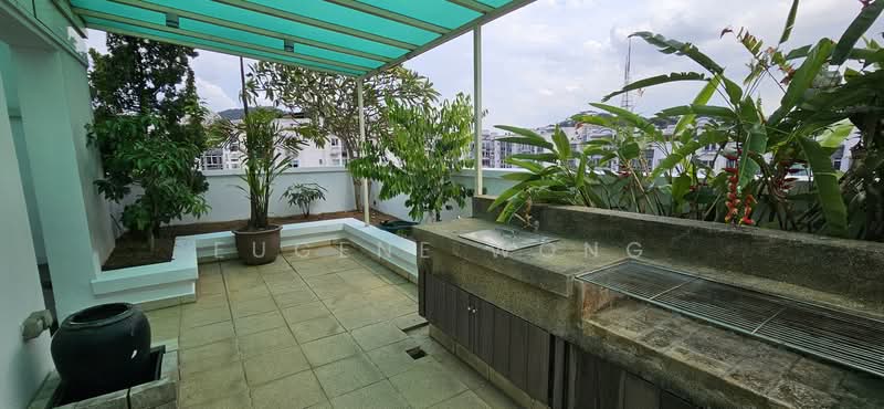 Hillington Green Condominium For Sale at S$ 2,980,000 | PropertyGuru Singapore - Balcony