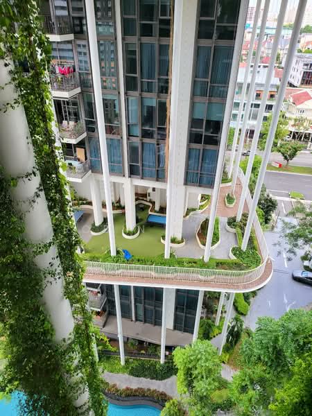 The Tembusu Condominium For Sale at S$ 1,600,000 | PropertyGuru Singapore - Exterior