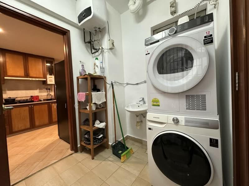 Parc Vista, 450 Corporation Road, Room Rental, 150 sqft, Condominium For Rent, by Victoria Ling, 500076052 - Kitchen - PropertyGuru.com.sg