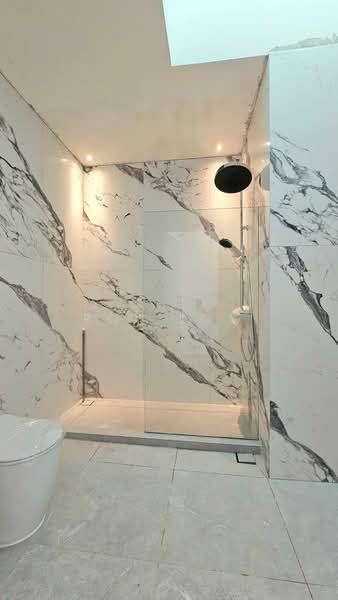 ❤️BNew Large ❤️1bed + 1bath Room ❤️10min Tenah Merah MRT ❤️East Changi Bedok ❤️Airport Mall, , Room Rental, 500 sqft, Corner Terrace For Rent, by Roy Low, 500076070 - Bathroom - PropertyGuru.com.sg