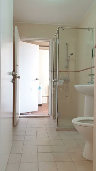 The Draycott Condominium For Sale at S$ 3,500,000 | PropertyGuru Singapore - Bathroom