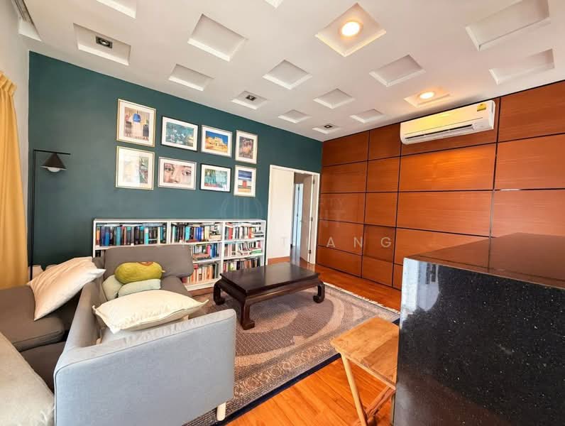 ❤️GIANT⚡️Spacious Luxury Semi-D w Pool, Fish Pond & Attic at Serangoon Garden Estate Semi-Detached House For Sale at S$ 8,800,000 | PropertyGuru Singapore - Living Room