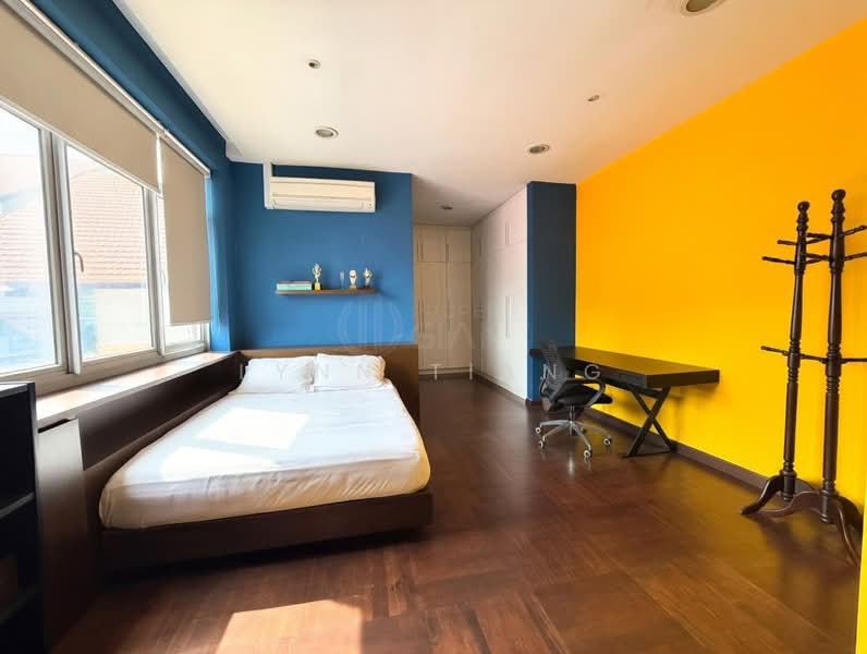 ❤️GIANT⚡️Spacious Luxury Semi-D w Pool, In-Ground Fish Pond & Attic at Serangoon Garden Estate Semi-Detached House For Sale at S$ 8,800,000 | PropertyGuru Singapore - Bedroom