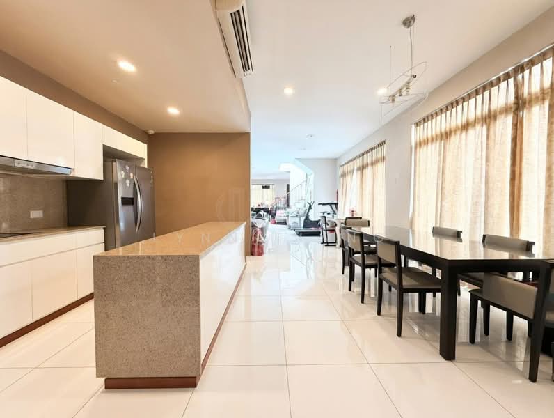 ❤️GIANT⚡️Spacious Luxury Semi-D w Pool, Fish Pond & Attic at Serangoon Garden Estate Semi-Detached House For Sale at S$ 8,800,000 | PropertyGuru Singapore - Kitchen