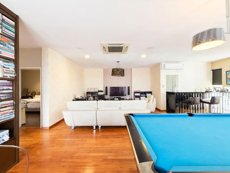 ❤️GIANT⚡️Spacious Luxury Semi-D w Pool, In-Ground Fish Pond & Attic at Serangoon Garden Estate Semi-Detached House For Sale at S$ 8,800,000 | PropertyGuru Singapore - Living Room