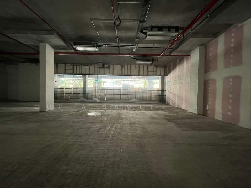 34 Middle road, 34 Middle Rd, 1,568 sqft, Food & Beverage For Rent, by Gupta Sameer Raj, 500076096 - Car Park - CommercialGuru.com.sg