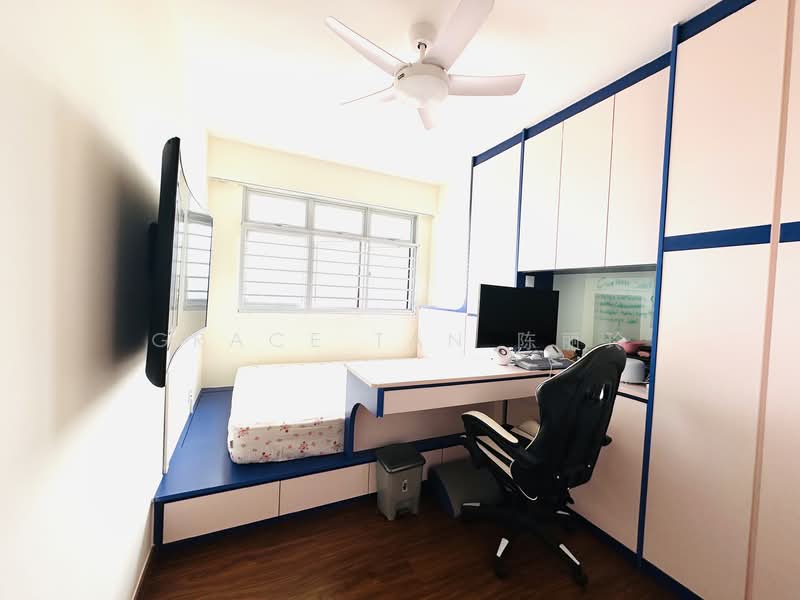 415B Fernvale Link HDB Flat For Sale at S$ 938,000 | PropertyGuru Singapore - Bedroom