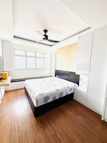 415B Fernvale Link HDB Flat For Sale at S$ 938,000 | PropertyGuru Singapore - Bedroom