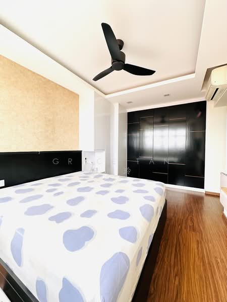 415B Fernvale Link HDB Flat For Sale at S$ 938,000 | PropertyGuru Singapore - Bedroom