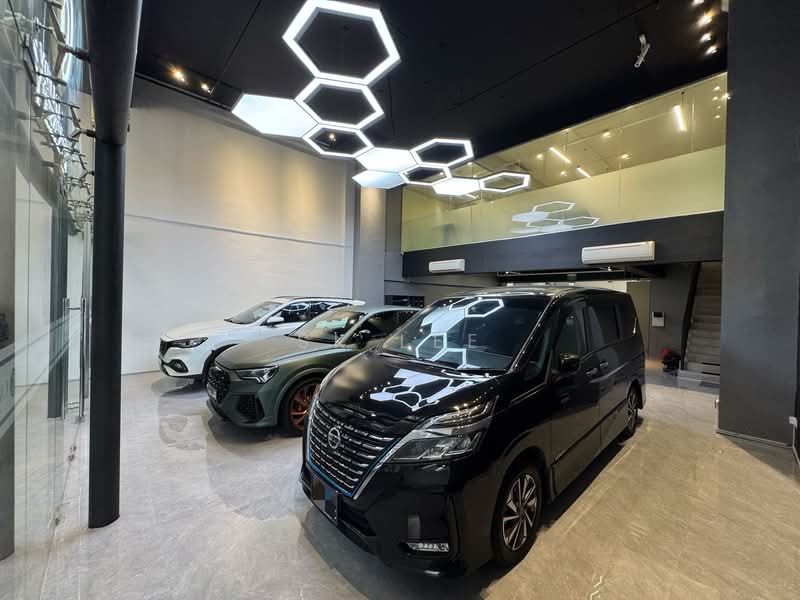 Vertex, 33 Ubi Avenue 3, 3,261 sqft, Light Industrial (B1) For Rent, by SK Lee, 500076116 - Car Park - CommercialGuru.com.sg
