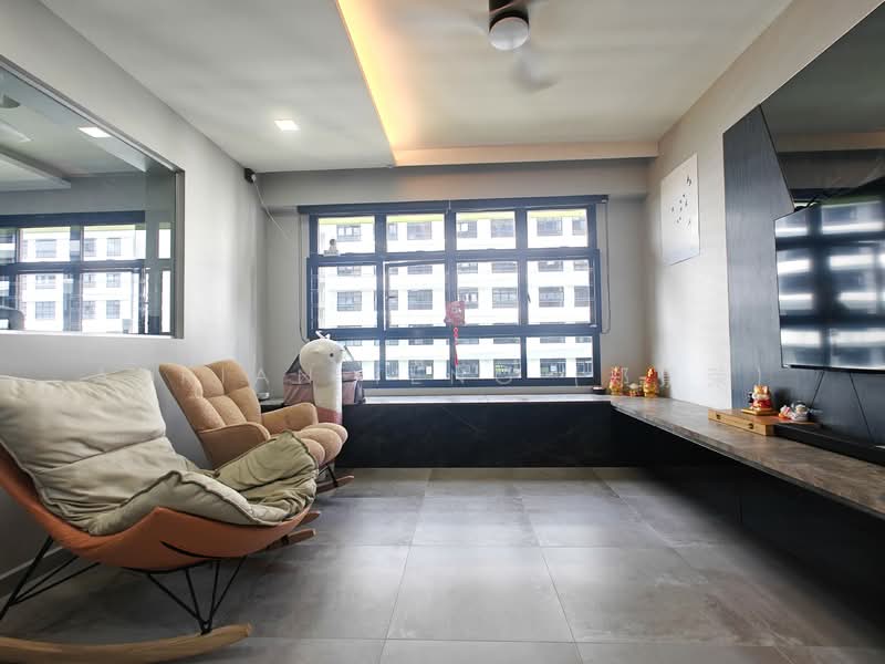 604B Tampines Avenue 9 HDB Flat For Sale at S$ 818,000 | PropertyGuru Singapore - Living Room