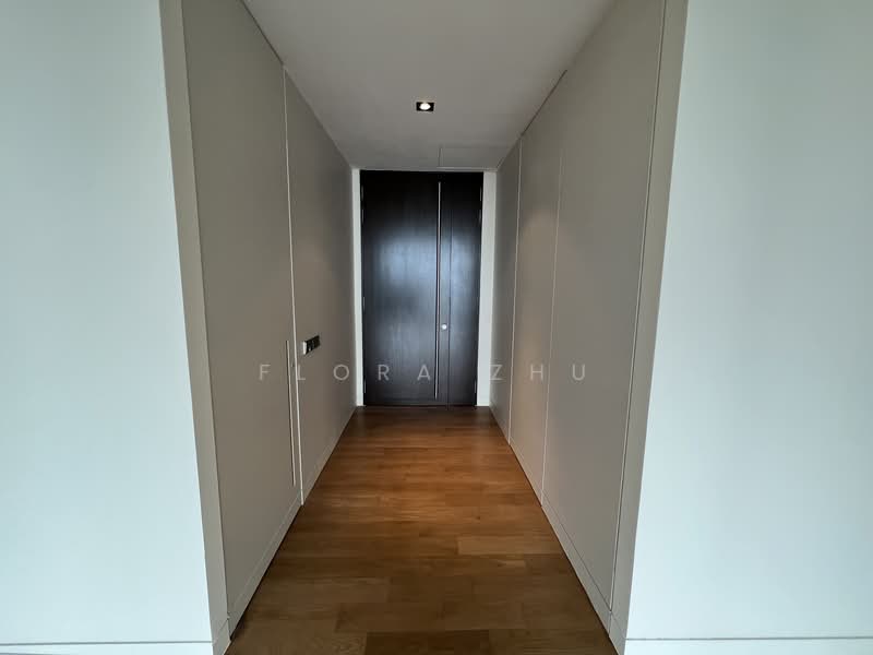 Hilltops Condominium For Sale at S$ 12,800,000 | PropertyGuru Singapore - Corridor