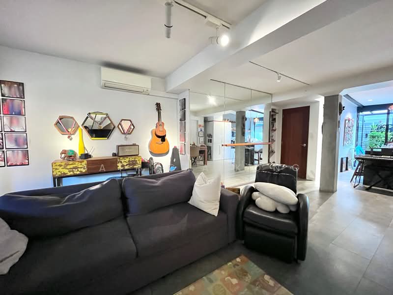 56 Jalan Ma'mor HDB Flat For Sale at S$ 1,100,000 | PropertyGuru Singapore - Living Room