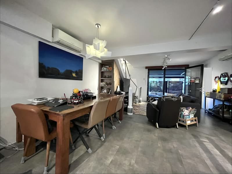 56 Jalan Ma'mor HDB Flat For Sale at S$ 1,100,000 | PropertyGuru Singapore - Living Room