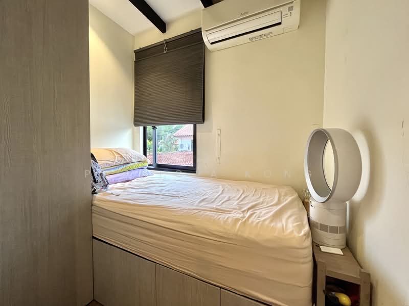 56 Jalan Ma'mor HDB Flat For Sale at S$ 1,100,000 | PropertyGuru Singapore - Bedroom