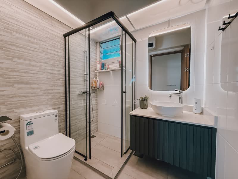 409A Northshore Drive HDB Flat For Sale at S$ 980,000 | PropertyGuru Singapore - Bathroom