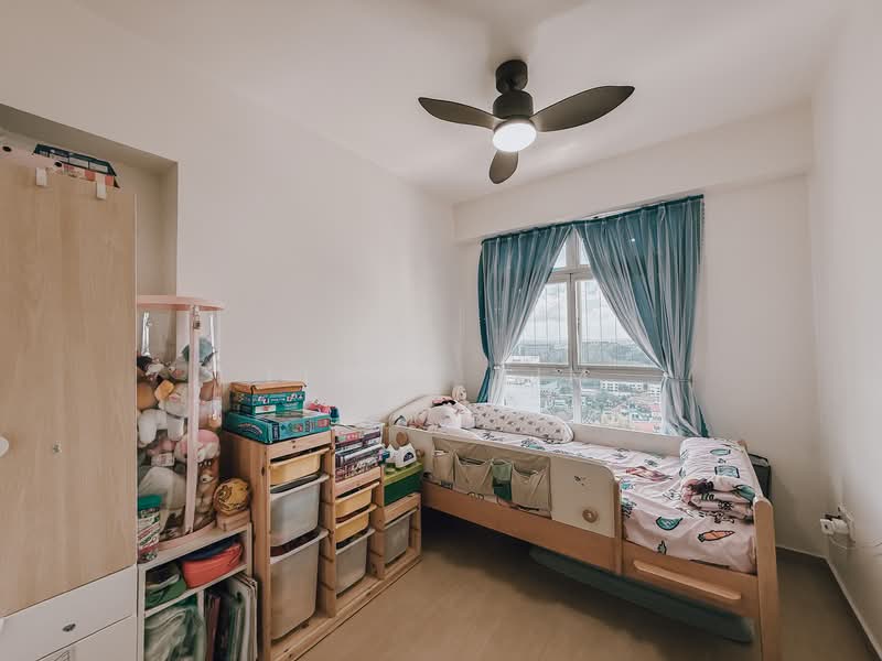 409A Northshore Drive HDB Flat For Sale at S$ 980,000 | PropertyGuru Singapore - Bedroom