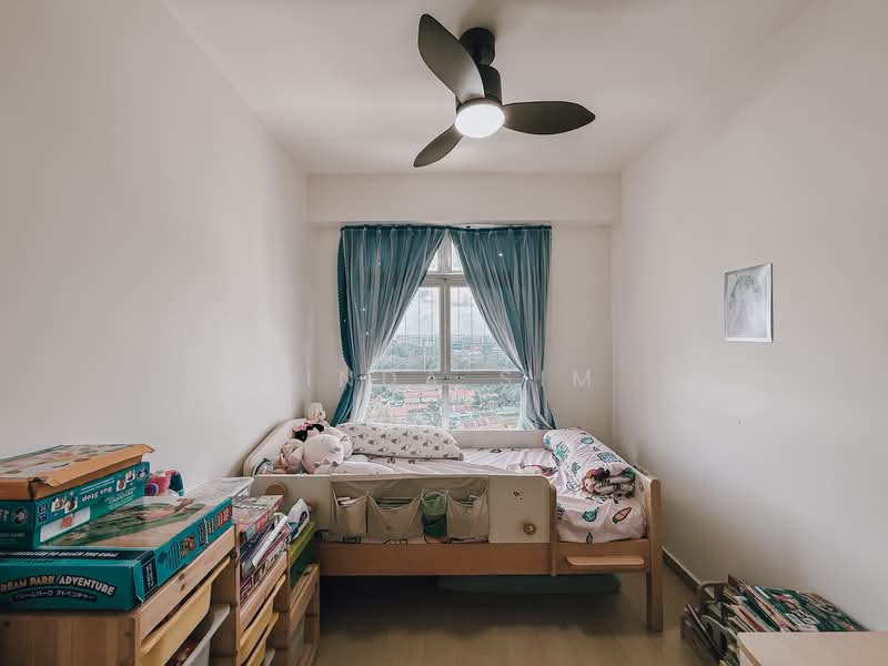 409A Northshore Drive HDB Flat For Sale at S$ 980,000 | PropertyGuru Singapore - Bedroom