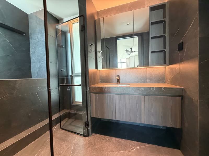 Amaryllis Ville, 20 Newton Road, 3 Bedrooms, 1,259 sqft, Condominium For Rent, by Geraldine Kwok, 500076182 - Bathroom - PropertyGuru.com.sg
