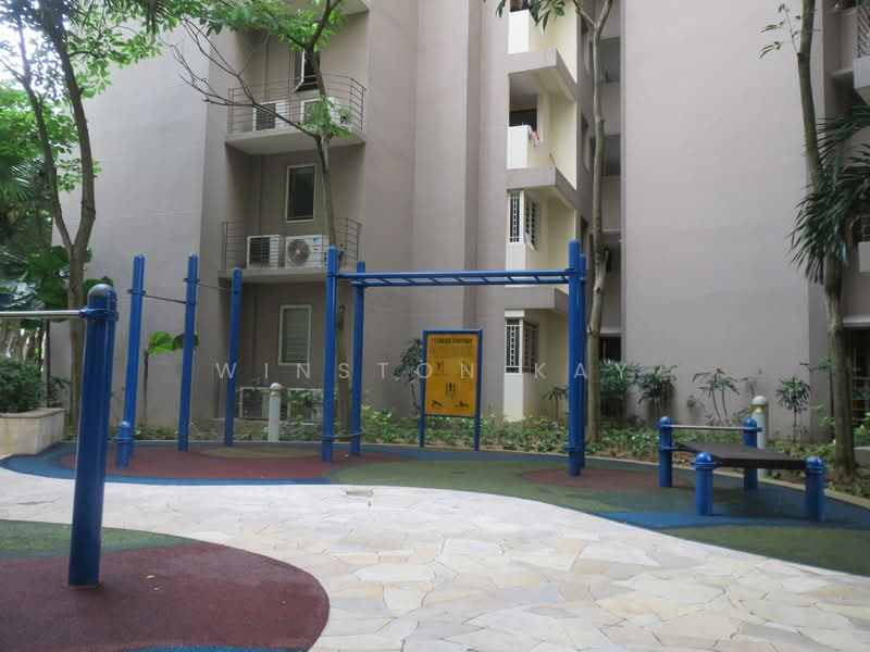 Rio Vista, 32 Upper Serangoon View, 3 Bedrooms, 1,238 sqft, Condominium For Rent, by Winston Kay, 500076184 - Outdoor Exercise Station - PropertyGuru.com.sg