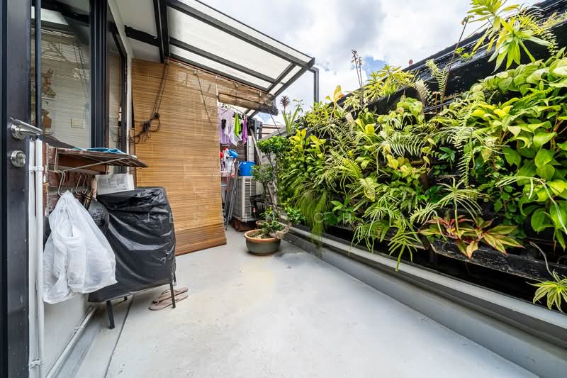 56 Jalan Ma'mor, 56 Jalan Ma'mor, 2 Bedrooms, 842 sqft, HDB Flat For Sale, by Jessin Chua, 500076193 - Balcony - PropertyGuru.com.sg