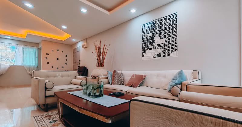 605 Bedok Reservoir Road HDB Flat For Sale at S$ 670,000 | PropertyGuru Singapore - Living Room