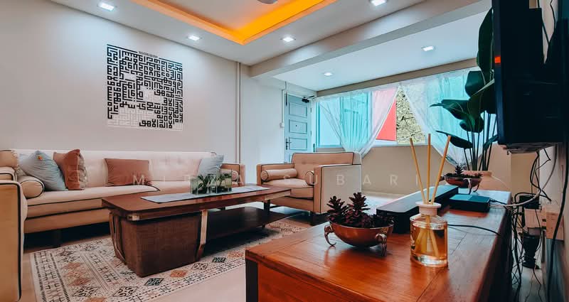605 Bedok Reservoir Road HDB Flat For Sale at S$ 670,000 | PropertyGuru Singapore - Living Room
