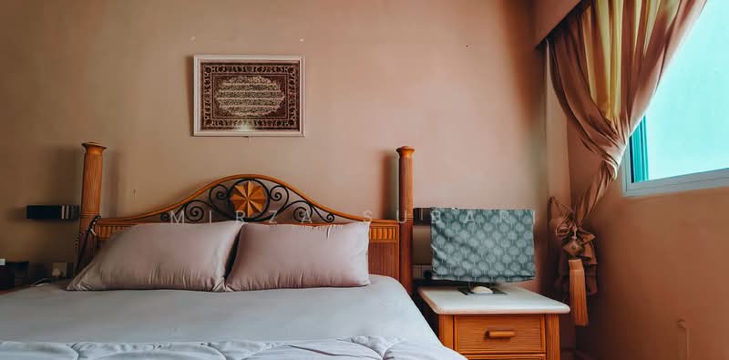 605 Bedok Reservoir Road HDB Flat For Sale at S$ 670,000 | PropertyGuru Singapore - Bedroom