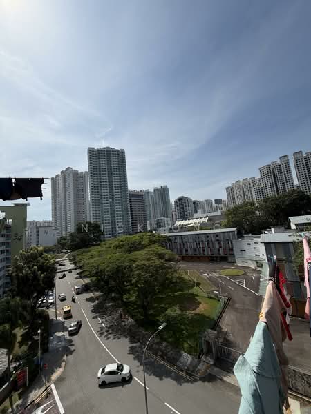 46 Jalan Bukit Ho Swee HDB Flat For Sale at S$ 440,000 | PropertyGuru Singapore - Exterior