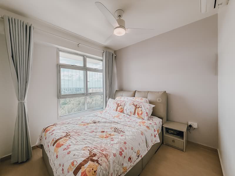 409A Northshore Drive HDB Flat For Sale at S$ 980,000 | PropertyGuru Singapore - Bedroom