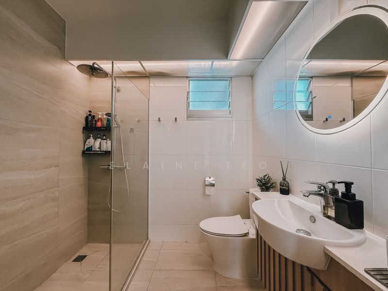 409A Northshore Drive HDB Flat For Sale at S$ 980,000 | PropertyGuru Singapore - Bathroom