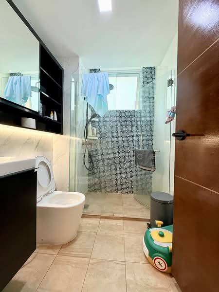 Tanjong Ria Condominium, 121 Tanjong Rhu Road, 3 Bedrooms, 1,399 sqft, Condominium For Rent, by Florence Zheng Zhen, 500076224 - Bathroom - PropertyGuru.com.sg