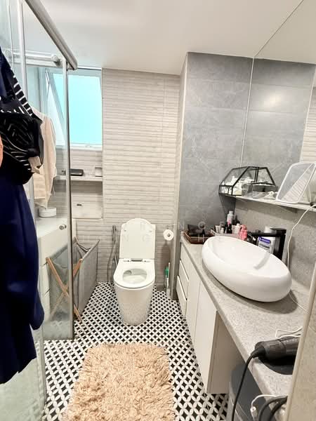 Tanjong Ria Condominium, 121 Tanjong Rhu Road, 3 Bedrooms, 1,399 sqft, Condominium For Rent, by Florence Zheng Zhen, 500076224 - Bathroom - PropertyGuru.com.sg