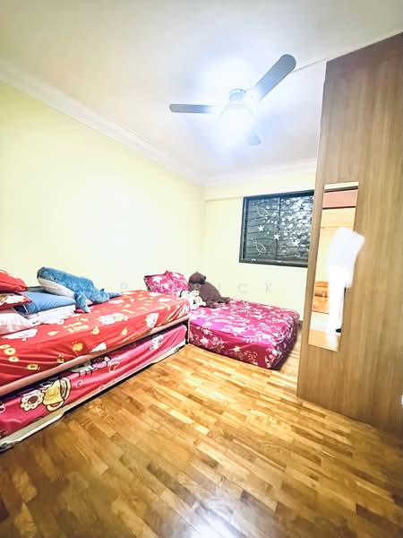 430 Clementi Avenue 3 HDB Flat For Sale at S$ 498,000 | PropertyGuru Singapore - Bedroom