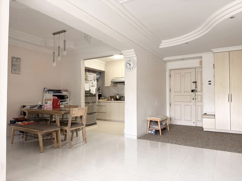 448 Bukit Panjang Ring Road HDB Flat For Sale at S$ 575,000 | PropertyGuru Singapore - Dining Room