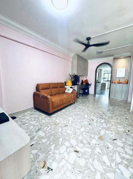 430 Clementi Avenue 3, 430 Clementi Avenue 3, Buona Vista / West Coast / Clementi New Town, 2 Bedrooms, 721 sqft, HDB Flat For Sale, by Patrick Chiok, 500076237 - Living Room - PropertyGuru.com.sg