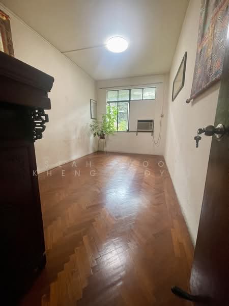 Kai Fook Mansion Condominium For Sale at S$ 1,620,000 | PropertyGuru Singapore - Bedroom