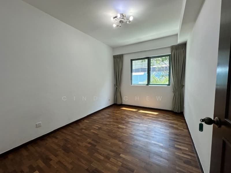 Stratford Court Condominium For Sale at S$ 1,480,000 | PropertyGuru Singapore - Bedroom