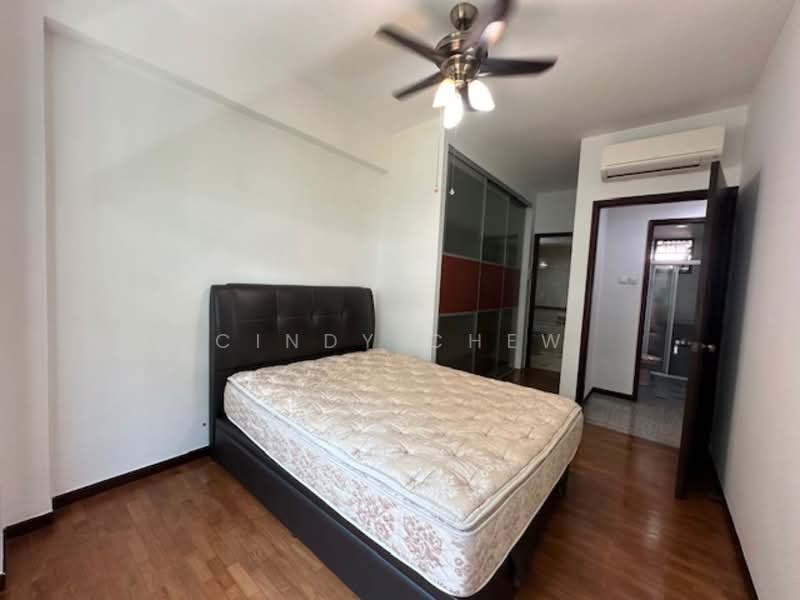 Stratford Court Condominium For Sale at S$ 1,480,000 | PropertyGuru Singapore - Bedroom