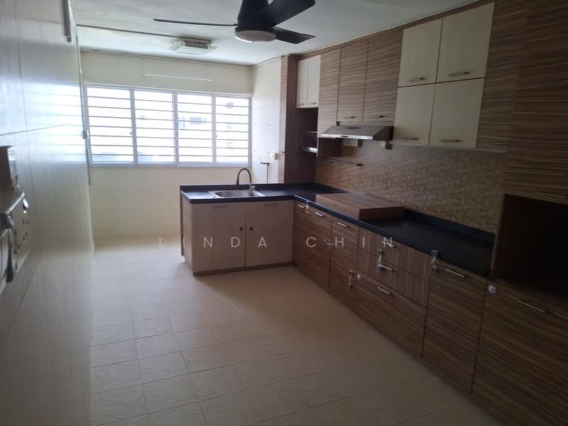 103 Bukit Purmei Road HDB Flat For Sale at S$ 580,000 | PropertyGuru Singapore - Kitchen
