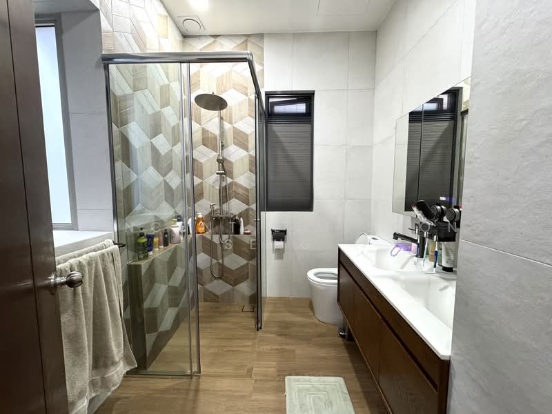 Rosewood, 1 Rosewood Drive, 3 Bedrooms, 1,550 sqft, Condominium For Rent, by Vincent Lim Boon Seng, 500076253 - Bathroom - PropertyGuru.com.sg